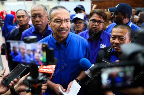 DATUK SERI HISHAMUDDIN TUN HUSSEIN