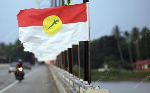 PH09_11102013_UMNO