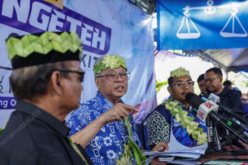 DATUK SERI ISMAIL SABRI YAAKOB
