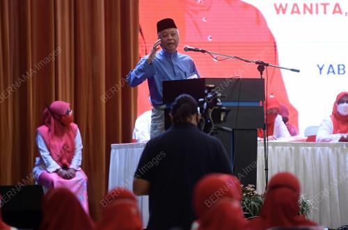 DATUK SERI ISMAIL SABRI YAAKOB