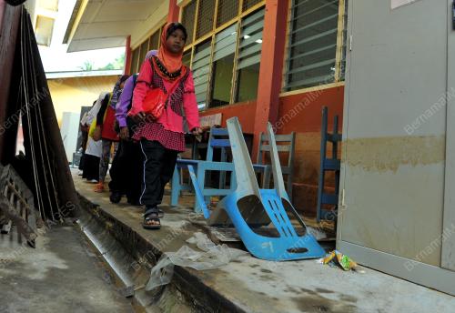 PH09_12012015_SEKOLAH