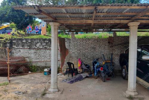 TINGGAL MAYAT KEKASIH DI GARAJ RUMAH
