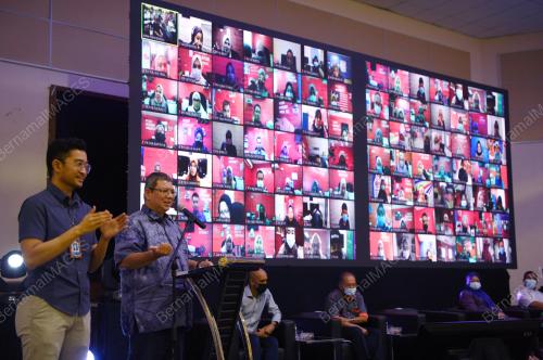 DATUK SAIFUDDIN ABDULLAH