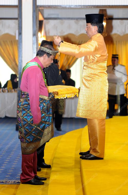 PH09_13062015_TENGKUMAHKOTA