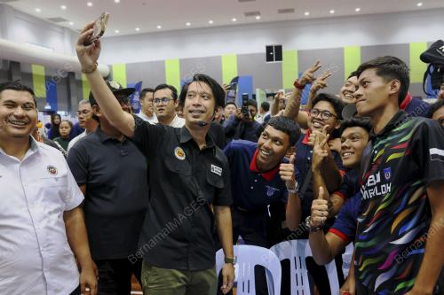 ADAM ADLI