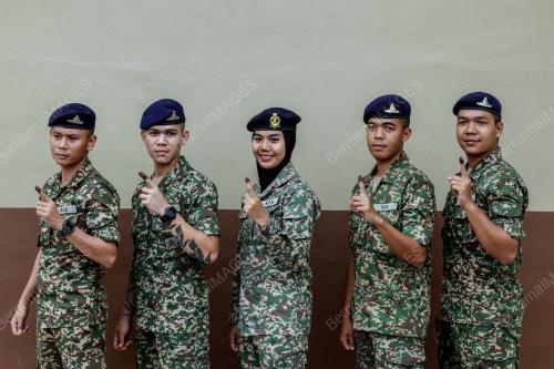 HARI MENGUNDI AWAL PILIHAN RAYA UMUM KE-15