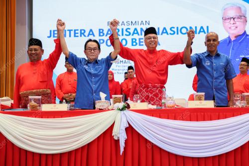 DATUK SERI ISMAIL SABRI YAAKOB