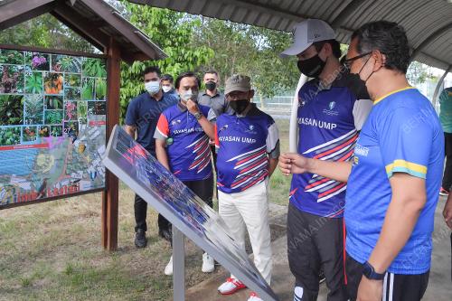 TENGKU HASSANAL IBRAHIM ALAM SHAH AL SULTAN ABDULLAH
