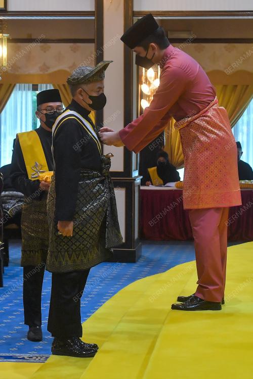 TENGKU HASSANAL IBRAHIM ALAM SHAH AL-SULTAN ABDULLAH