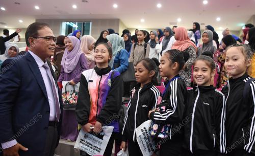 DATUK SERI WAN ROSDY WAN ISMAIL
