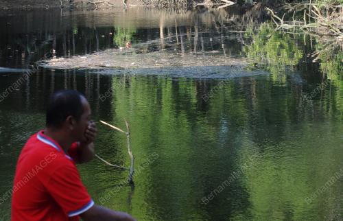 PH09_21032016_SUNGAI_HITAM