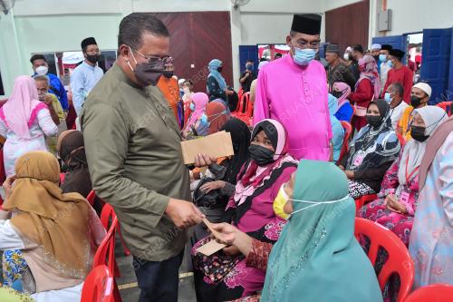DATUK SERI ABDUL RAHMAN MOHAMAD