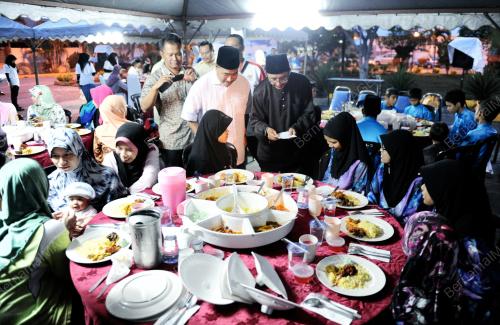 DATUK ISMAIL MOHAMED SAID