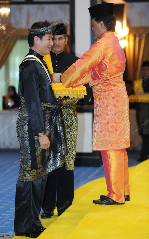 TENGKU ABDULLAH SULTAN AHMAD SHAH