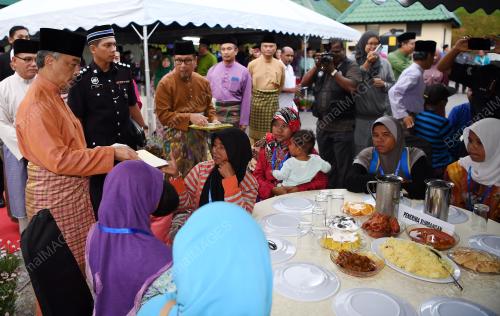 PH09_23052018_BERBUKA