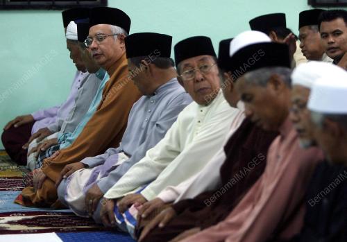 MOHD NAJIB TUN ABDUL RAZAK