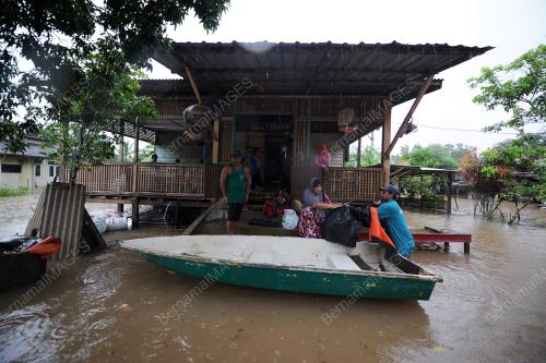 PH09_23122014_BANJIR