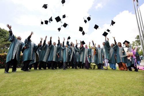 GRADUAN UMP