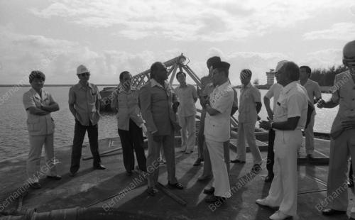 PH09_24022015_LAWAT_PELABUHAN