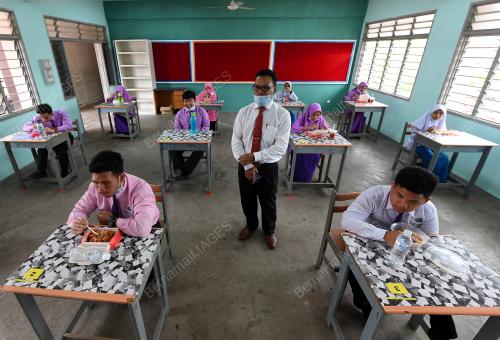 PEMBUKAAN SEKOLAH