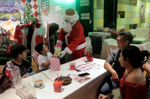 SAMBUTAN HARI KRISMAS