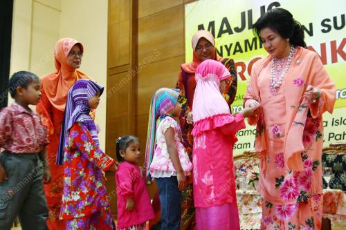 ROSMAH MANSOR