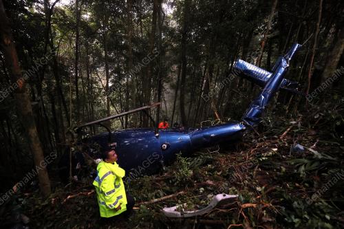 HELIKOPTER TERHEMPAS