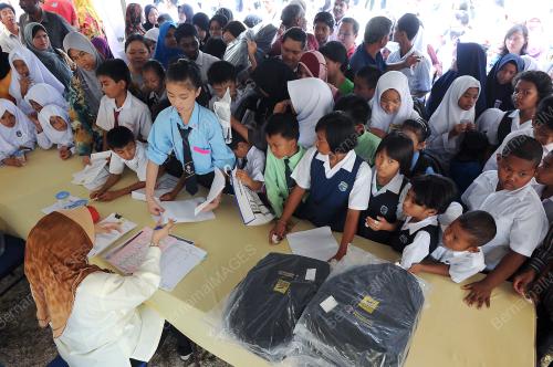 PH09_30012012_BANTUAN