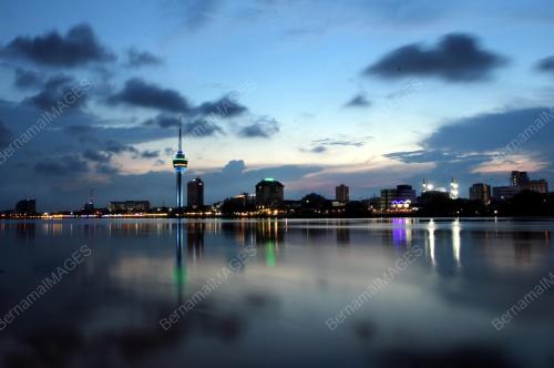 SUASANA SENJA BANDARAYA KUANTAN