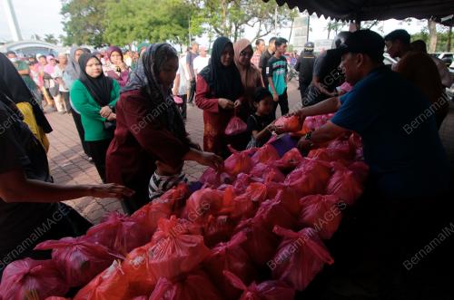 JUADAH BERBUKA PUASA PERCUMA