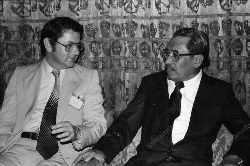 DATUK MOHD NASIR RASMI SEMINAR