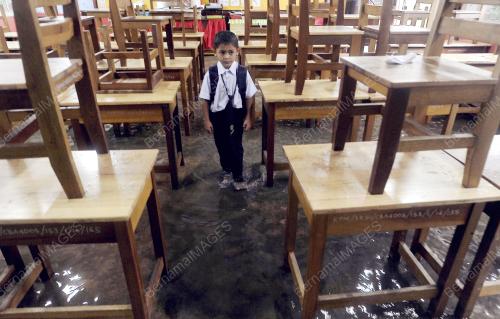 PH10_03012017_SEKOLAH_BANJIR