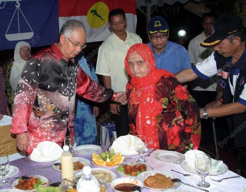 MOHD NAJIB TUN ABDUL RAZAK