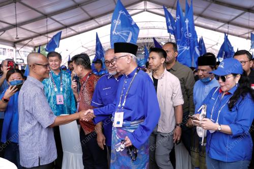 DATUK SERI ISMAIL SABRI YAAKOB