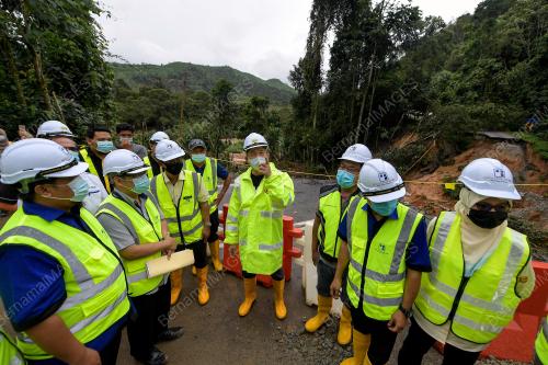 DATUK SERI FADILLAH YUSOF