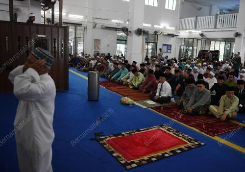 AL-SULTAN ABDULLAH RI'AYATUDDIN AL-MUSTAFA BILLAH