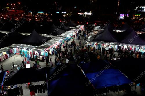 SUASANA BAZAR AIDILFITRI