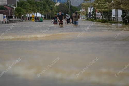 BANJIR DI MENTAKAB