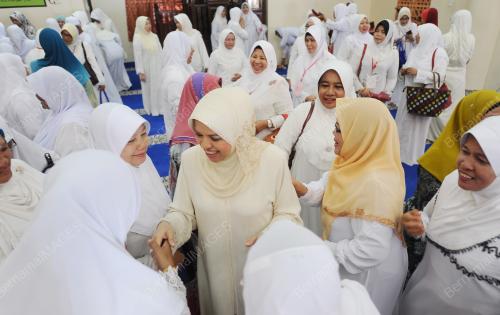 PH10_08112015_SHAHRIZAT