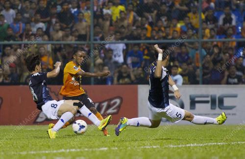 PH10_10102014_BOLA