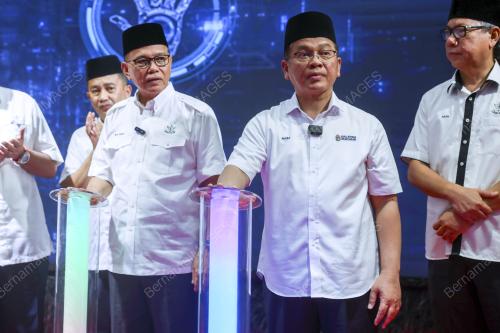 DATUK SERI WAN ROSDY WAN ISMAIL