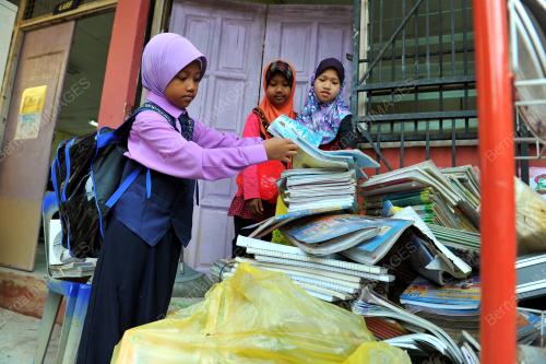 PH10_12012015_SEKOLAH