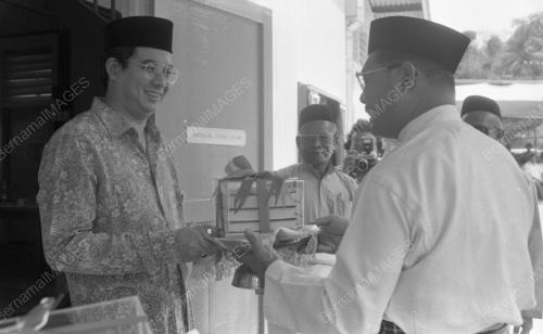 PH10_12032015_BALAI_ISLAM