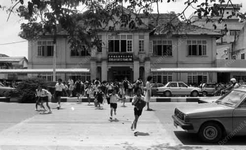 PH10_12032015_SEKOLAH