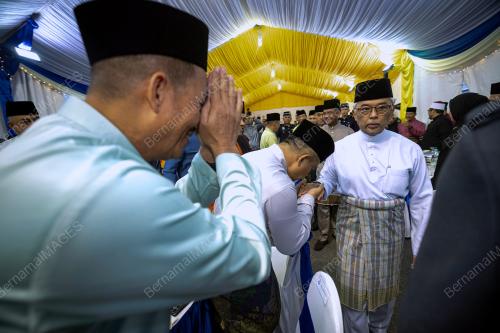 AL-SULTAN ABDULLAH RI'AYATUDDIN AL-MUSTAFA BILLAH SHAH