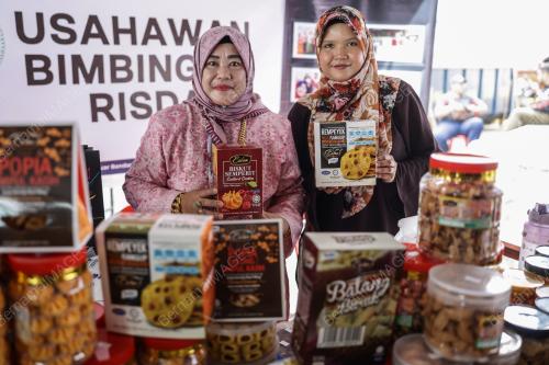 DATUK SERI ISMAIL SABRI YAAKOB