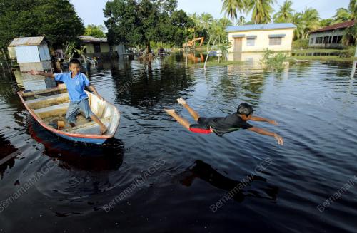 PH10_15022013_BANJIR