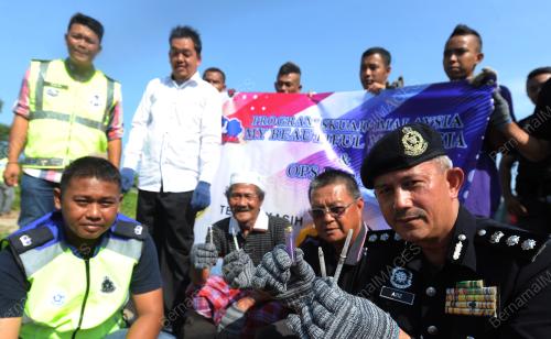 PH10_16032016_POLIS
