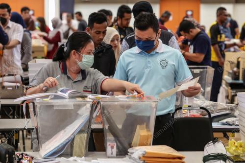 PERSIAPAN PILIHAN RAYA UMUM KE-15 (PRU15)