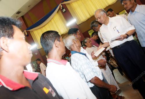 DATUK SERI MOHD NAJIB TUN ABDUL RAZAK